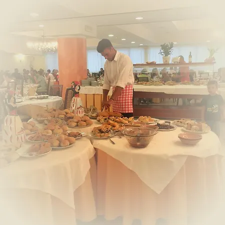 Hotel Baia Dei Gigli - Club 4*