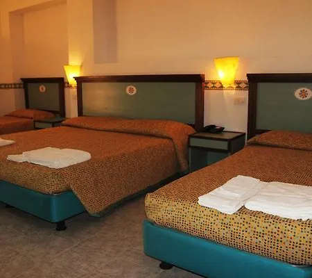 Hotel Baia Dei Gigli - Club 4*