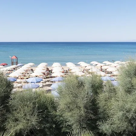 Baia Dei Gigli - Club Hotel